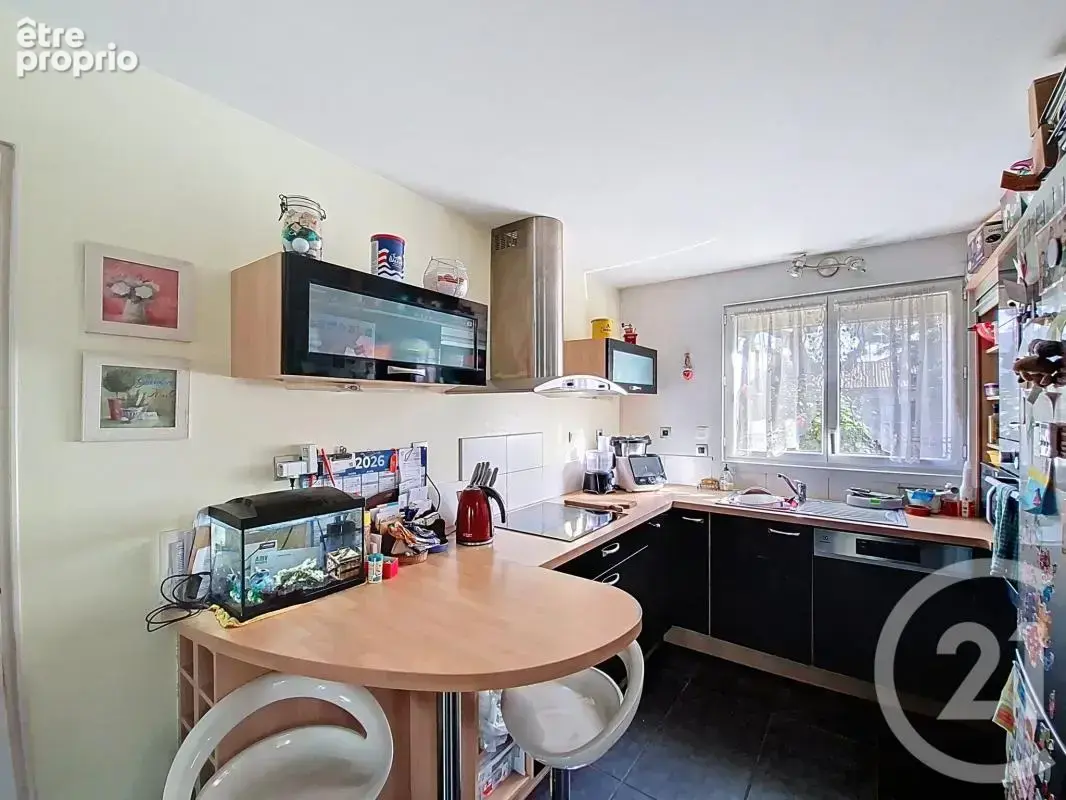 Maison 101 m² à Saint-Fons  - photo 5