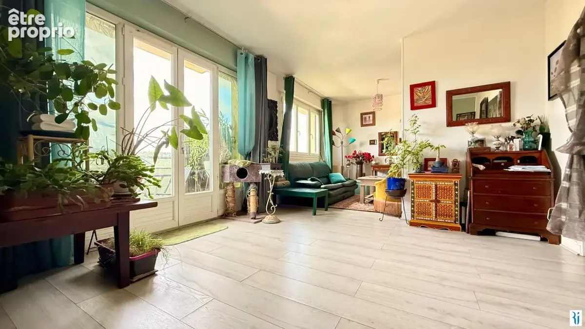 Appartement 4 pièces avec balcon - Petit-Couronne - photo 2