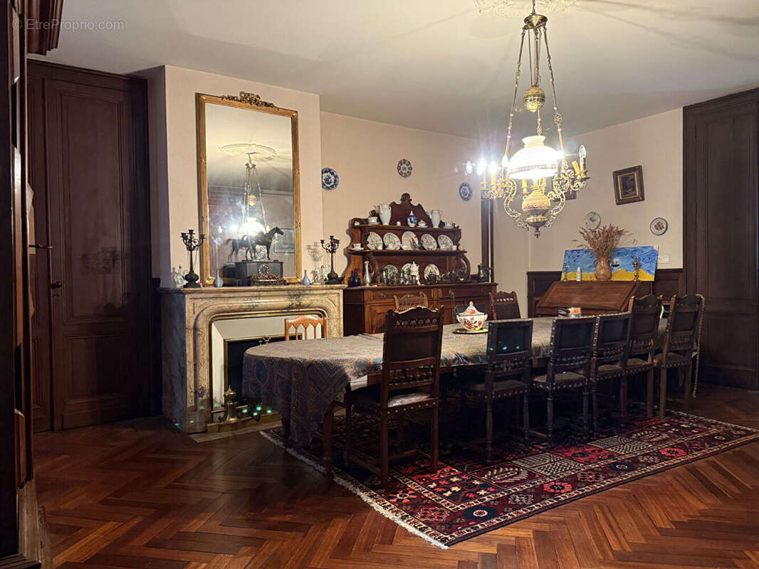 Grande maison à Saint Gervais de 604 m2 - photo 4