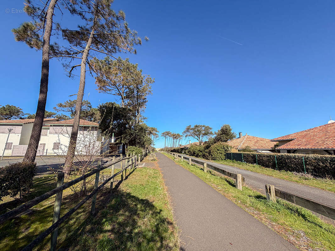 Appartement à MOLIETS-ET-MAA