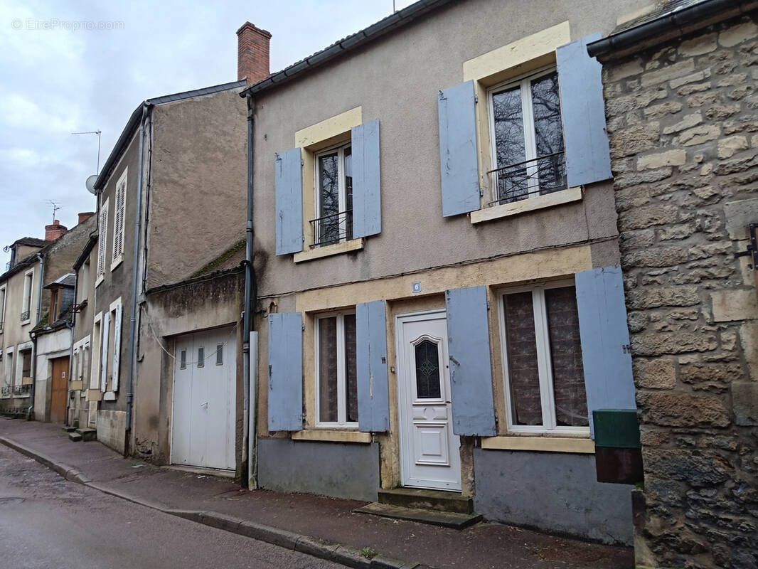 Maison à CORBIGNY