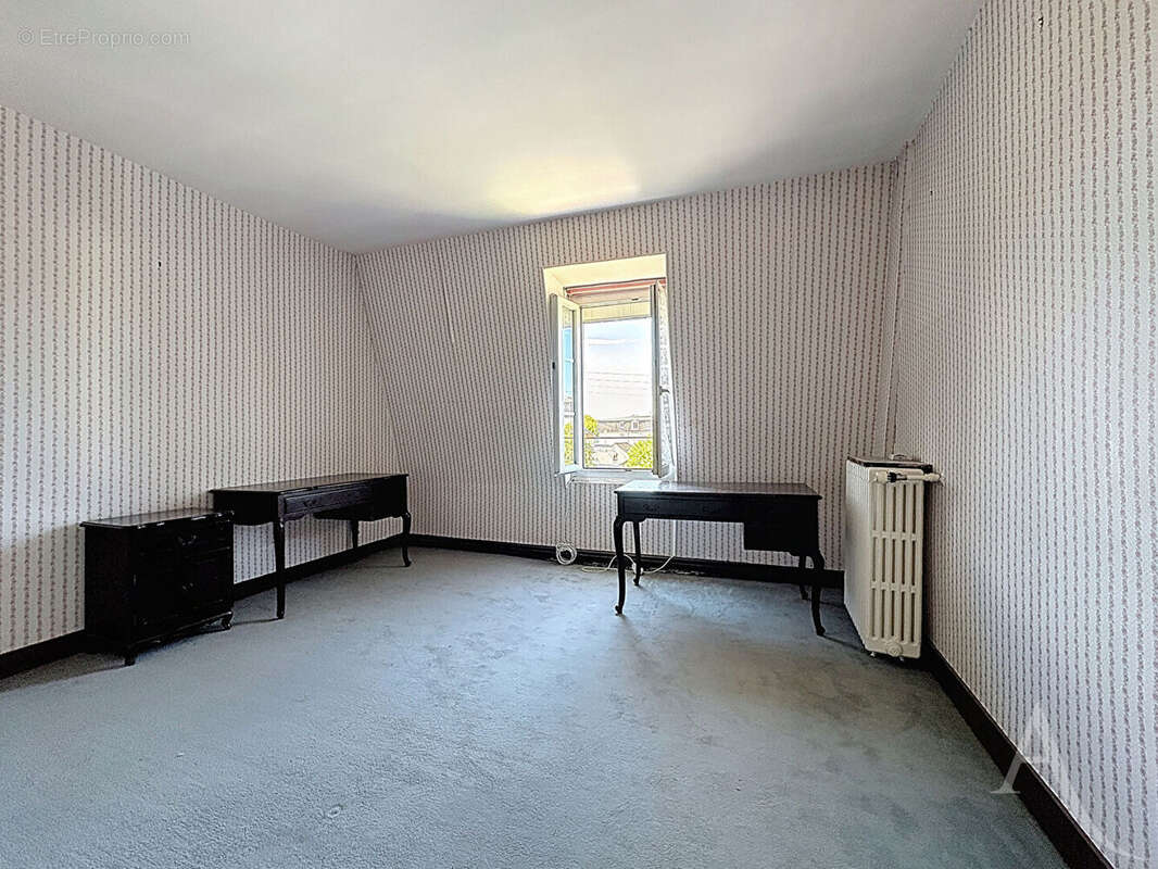 Maison à MANTES-LA-JOLIE