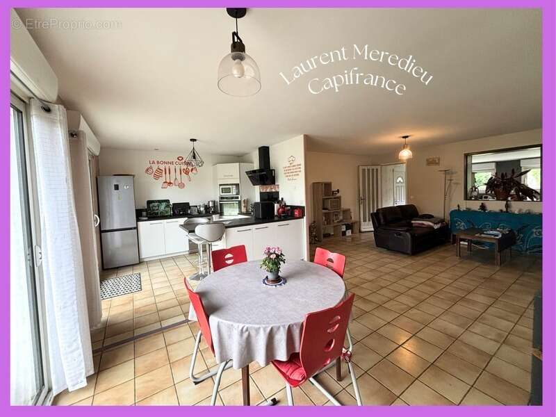 Maison de plain-pied de 130 m²- 4 chambres- avec grand jardin piscinable – Saint-Romain-la-Virvée - photo 6