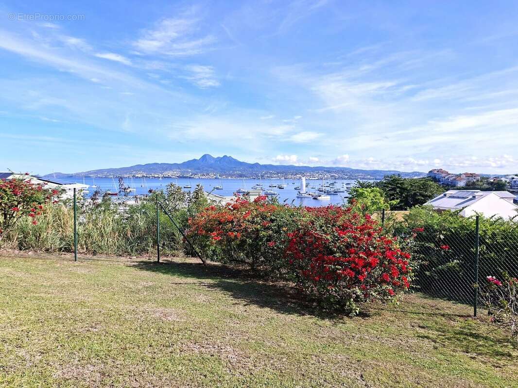 Appartement à LES TROIS-ILETS