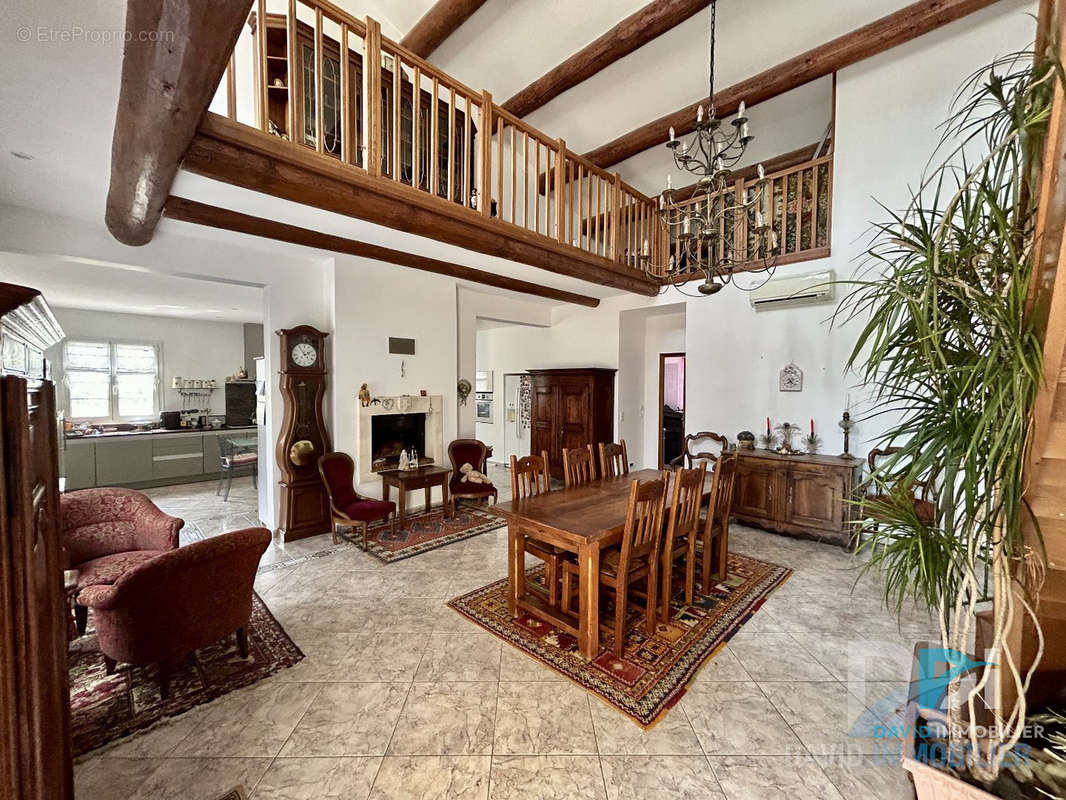 Maison à ESPONDEILHAN