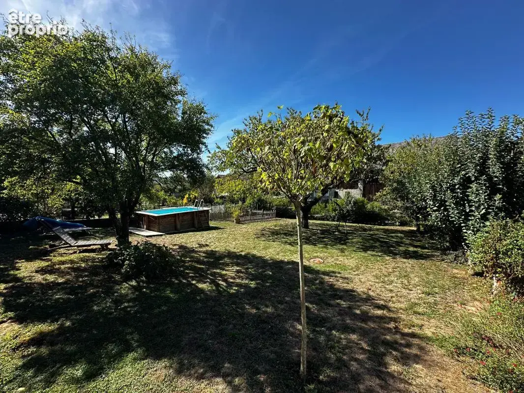 À a vendre – rumilly (74150) - maison individuelle type chalet - photo 2