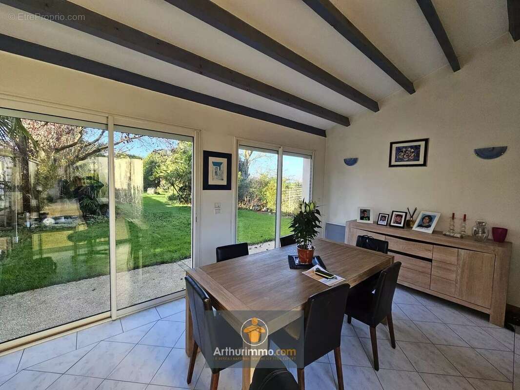 Maison à LA GREVE-SUR-MIGNON