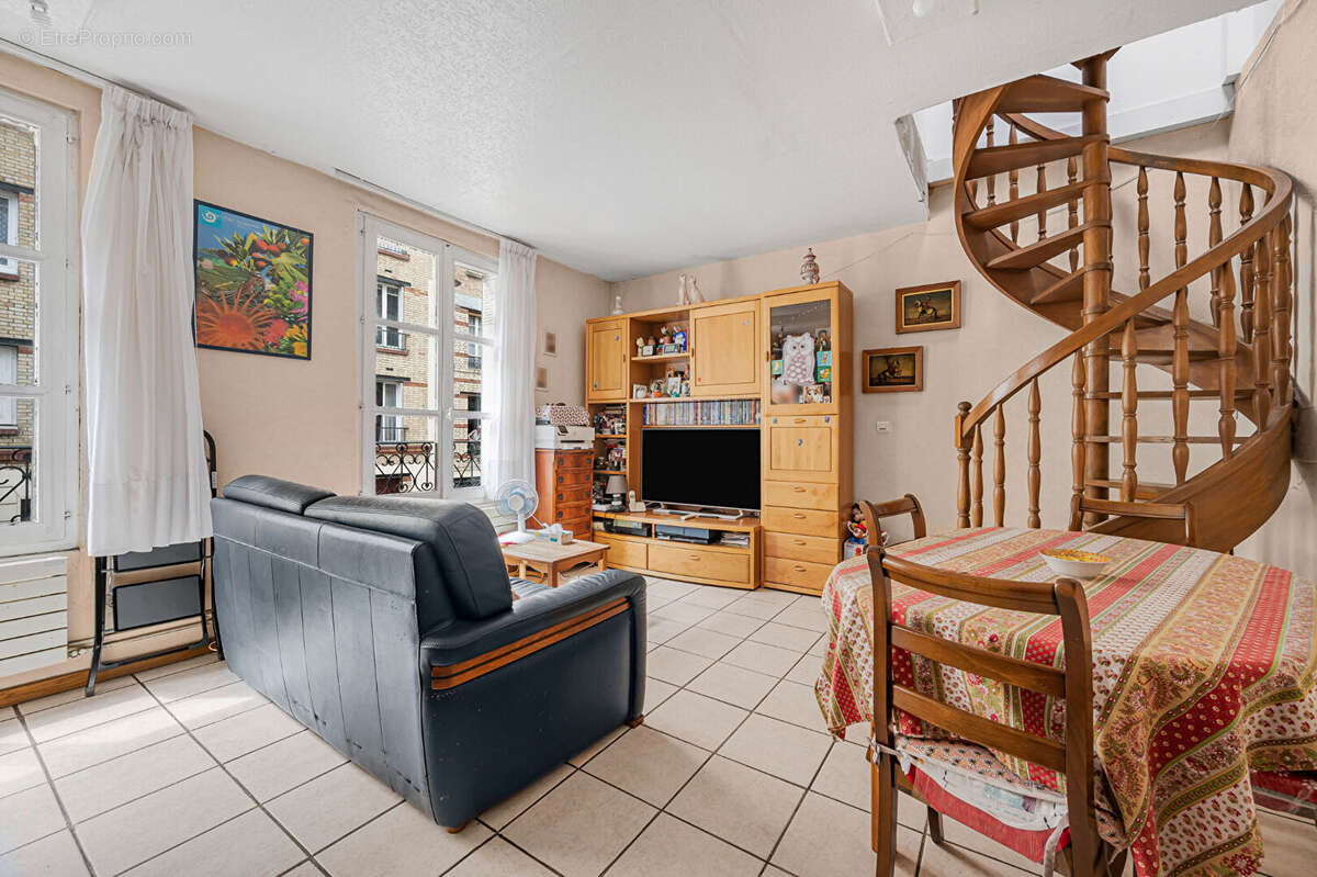 Appartement Paris 4 pièce(s) 75.33 m2 - photo 3