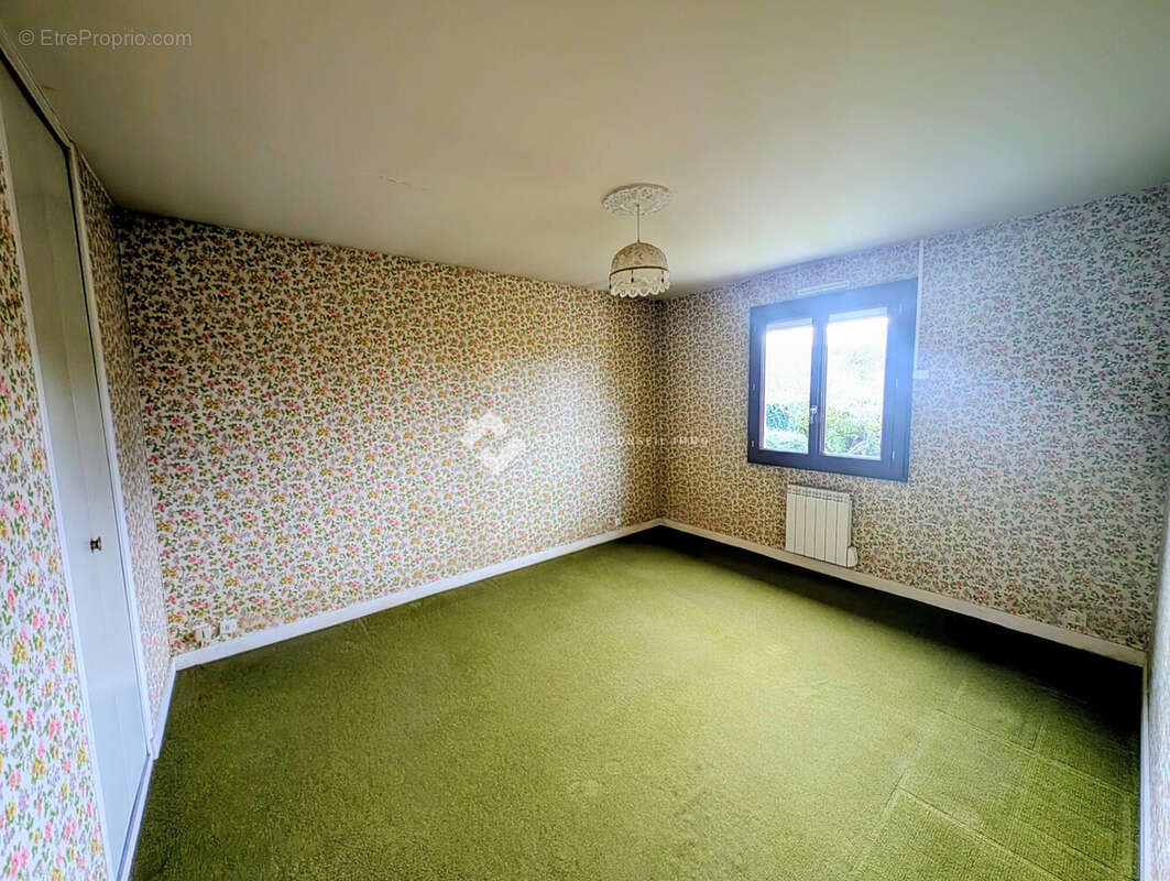 Maison 108 m² à Vouille  - photo 6