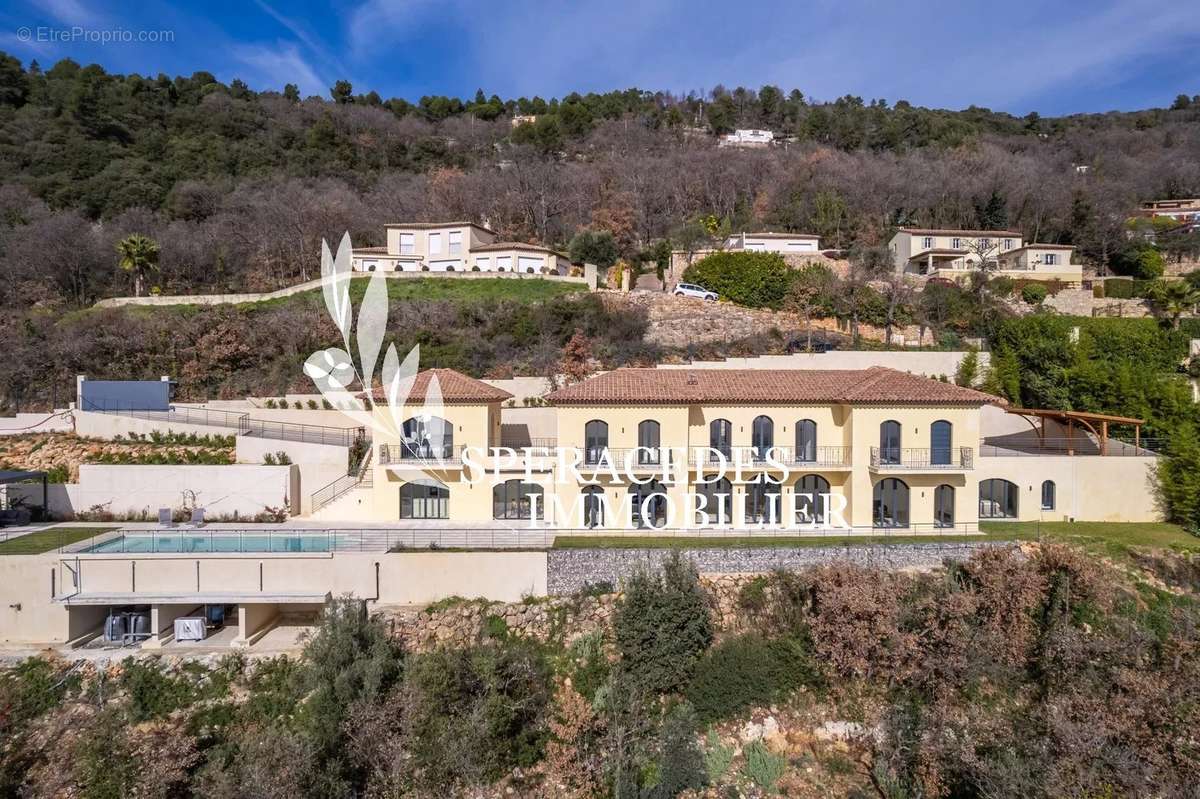 Maison à SPERACEDES