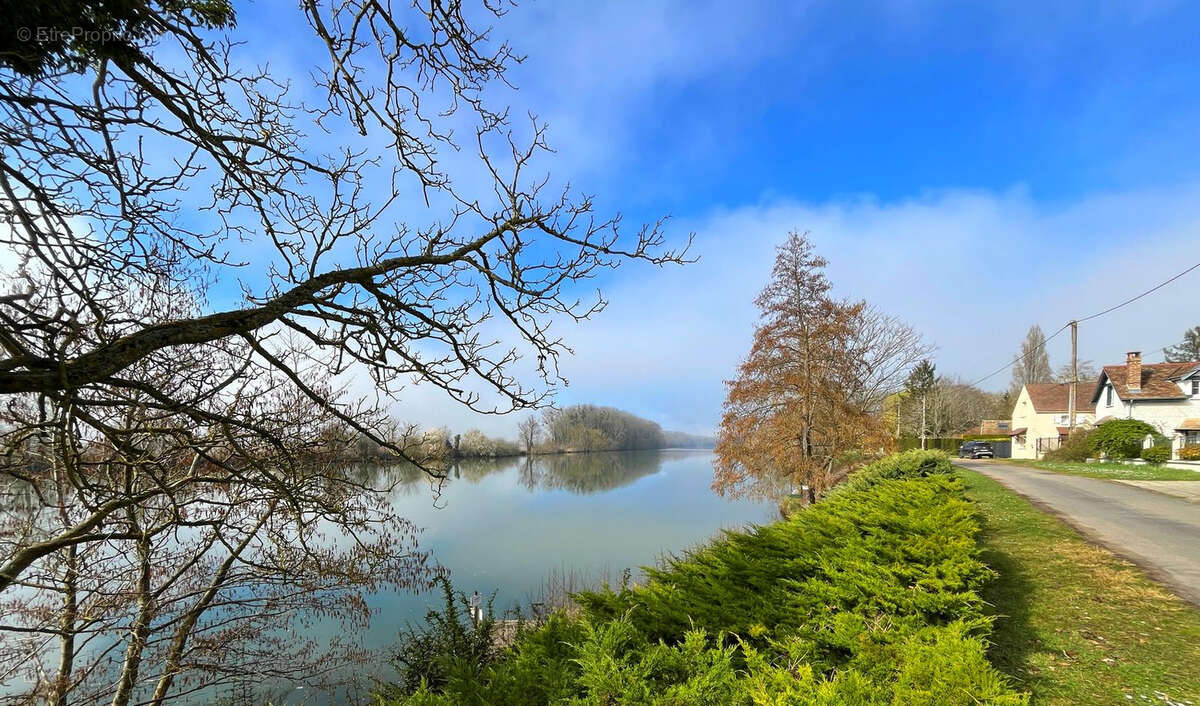 Maison à FONTAINEBLEAU