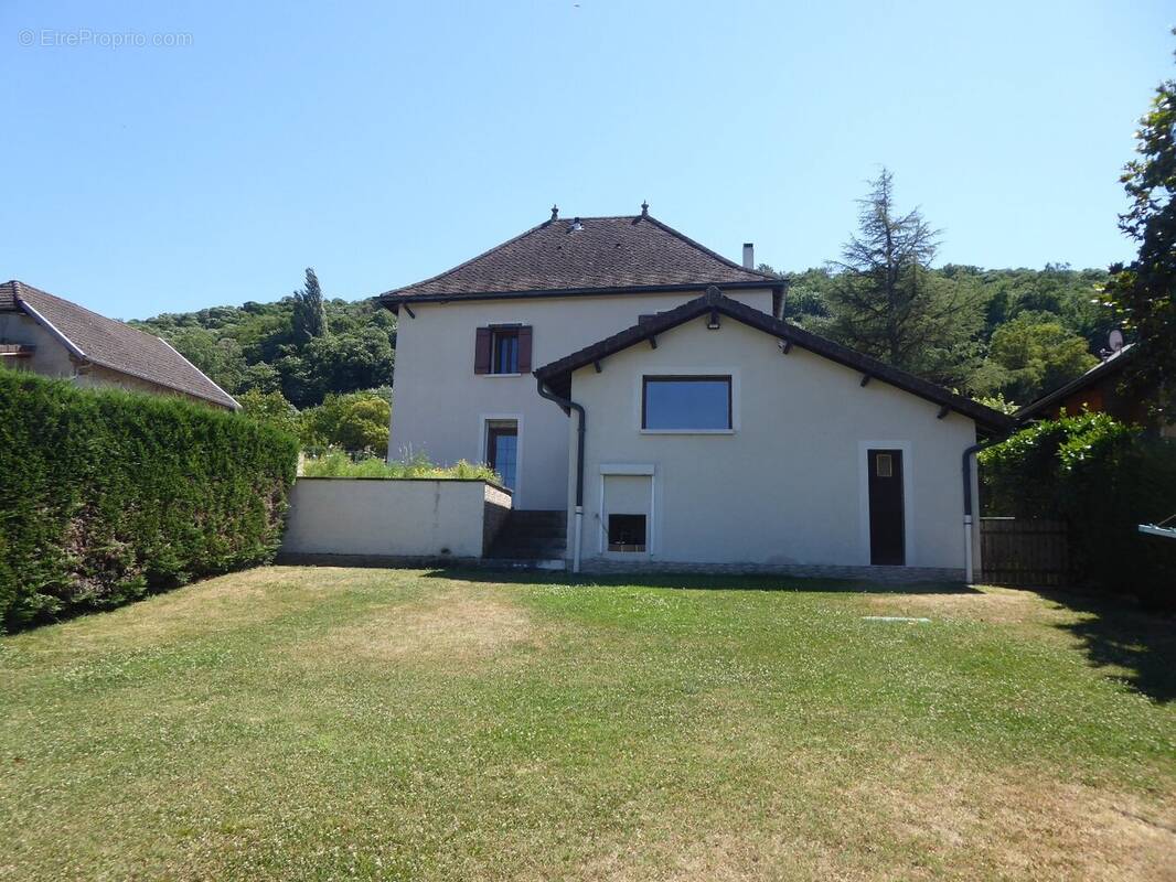 Maison à SALAGNON