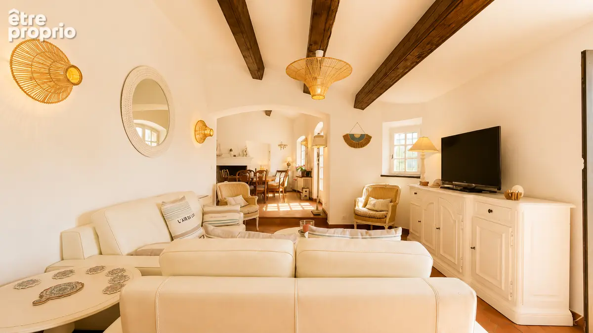 Villa de 256m2 avec 6 chambres piscine pool house  dans un domaine privé à puget sur argens - photo 4