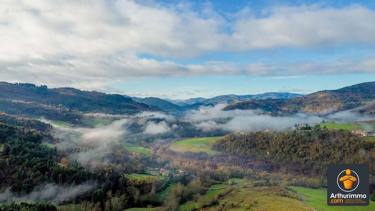 Maison à LE CRESTET