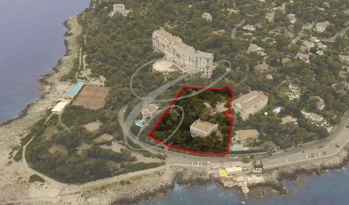 Maison à ROQUEBRUNE-CAP-MARTIN