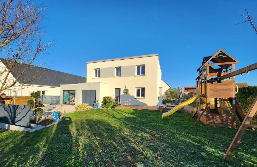 Maison à GARCELLES-SECQUEVILLE