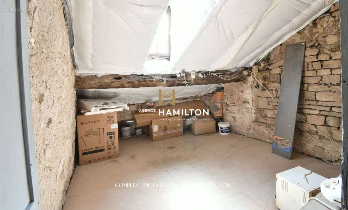 Appartement à CORDES-SUR-CIEL