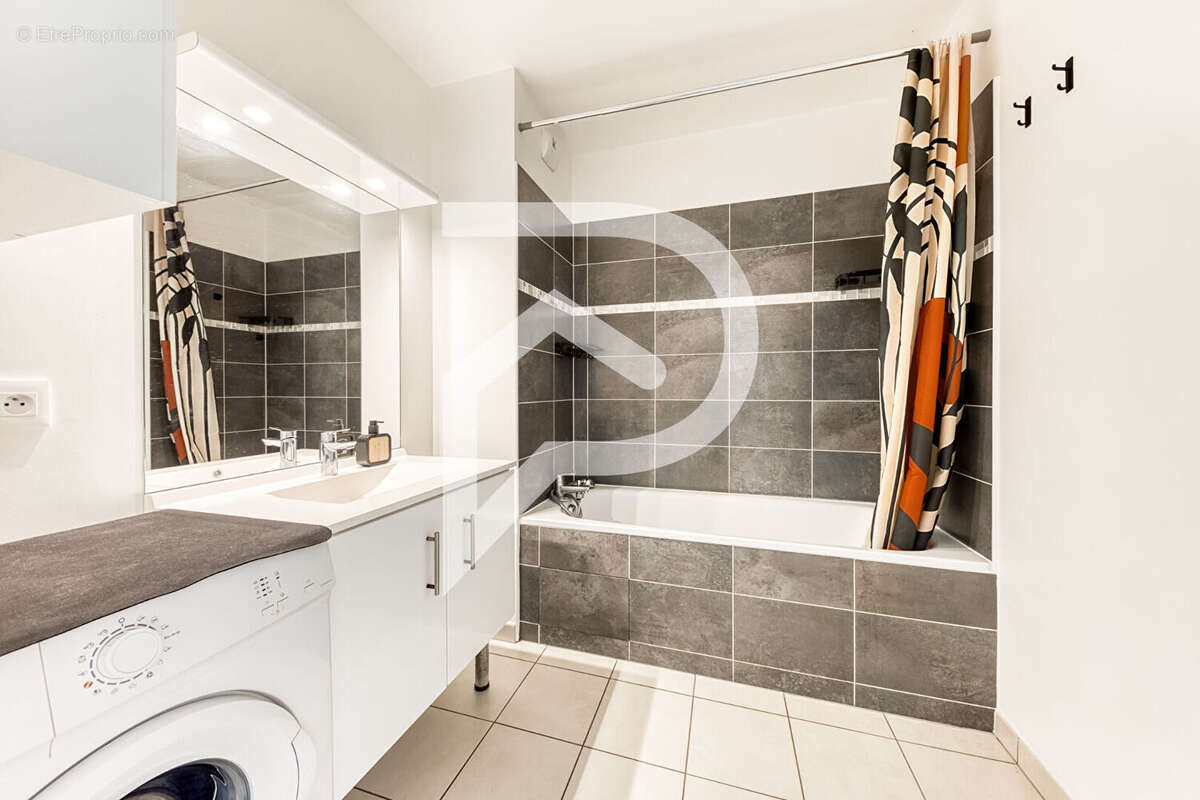 Appartement à COLOMBES