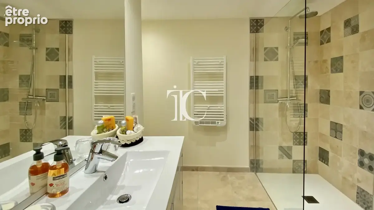 Rousson, 10km d'ales, mas de hameau renove 272m2, salons/sejour 100m2, 3 chambres + 1 studio, terrasses, piscine - photo 11