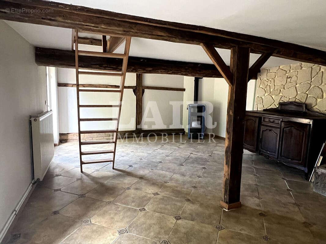 Maison Colombage, 3 minutes de Briouze sur 17598 m²  - Réf: E15547 - photo 3