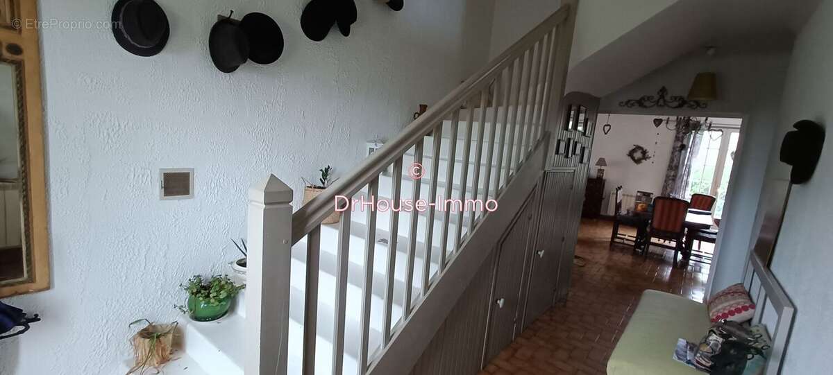 Maison 235 m² à Marigne-Laille  - photo 26