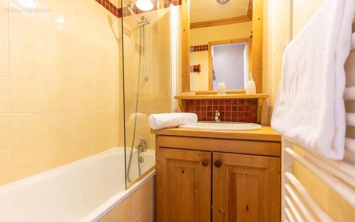 Appartement à LES AVANCHERS-VALMOREL