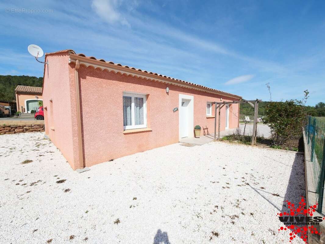 Maison à CEBAZAN
