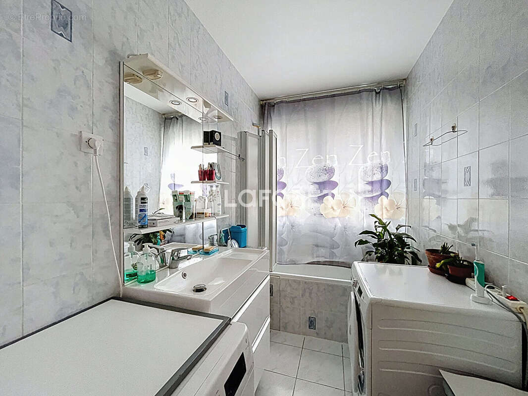 Appartement à SAINT-MICHEL-SUR-ORGE