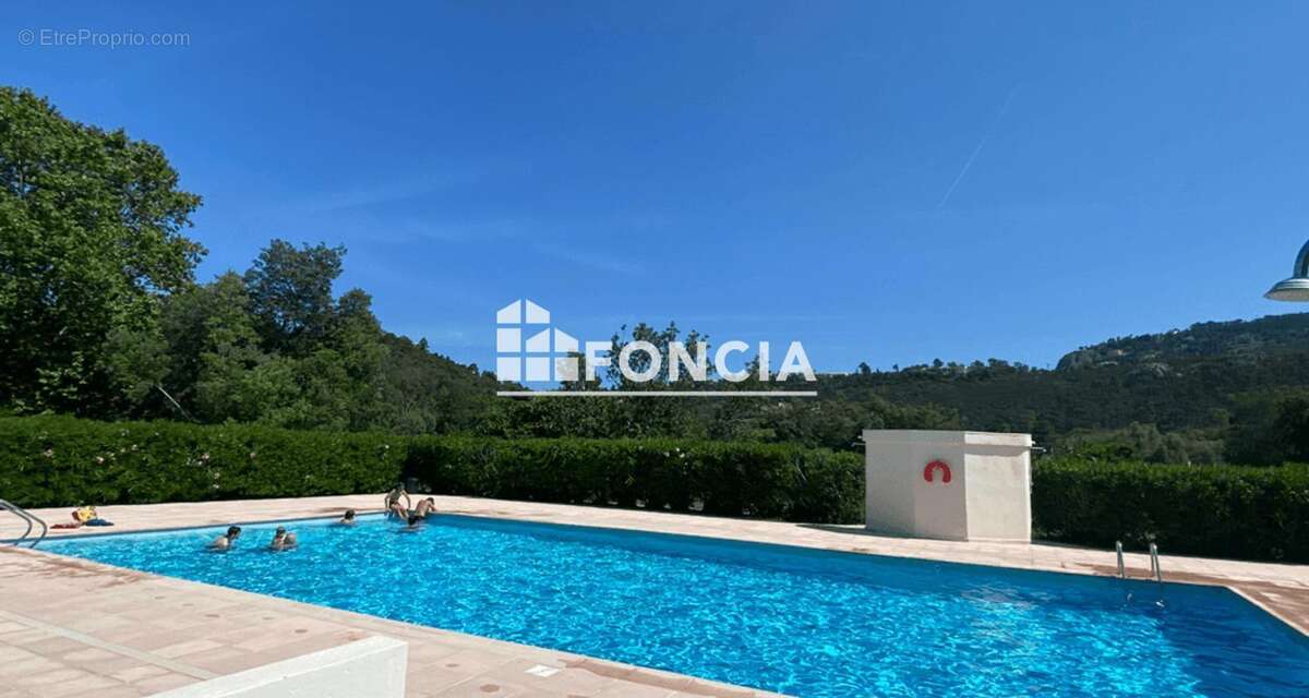 Appartement à MANDELIEU-LA-NAPOULE