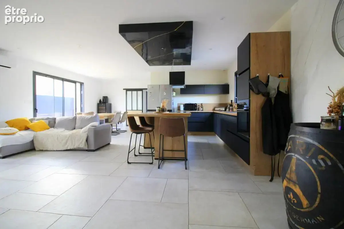 Maison à VONNAS