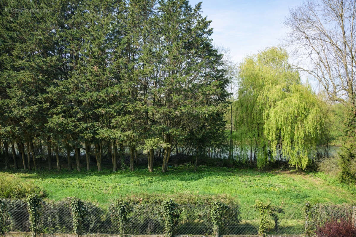 Appartement à CHALETTE-SUR-LOING