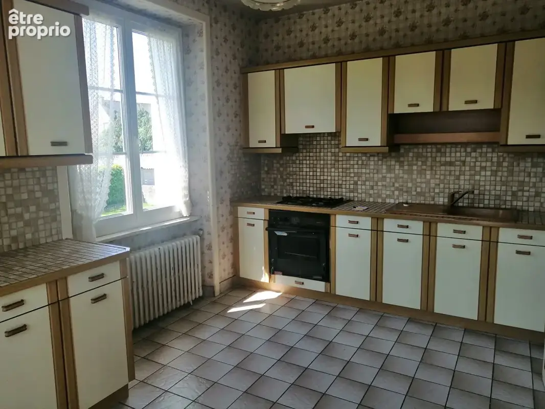 Plelan le Petit Bourg : Maison indépendante en pierre avec atelier d'artiste, potentiel de développement et joli terrain constru - photo 10