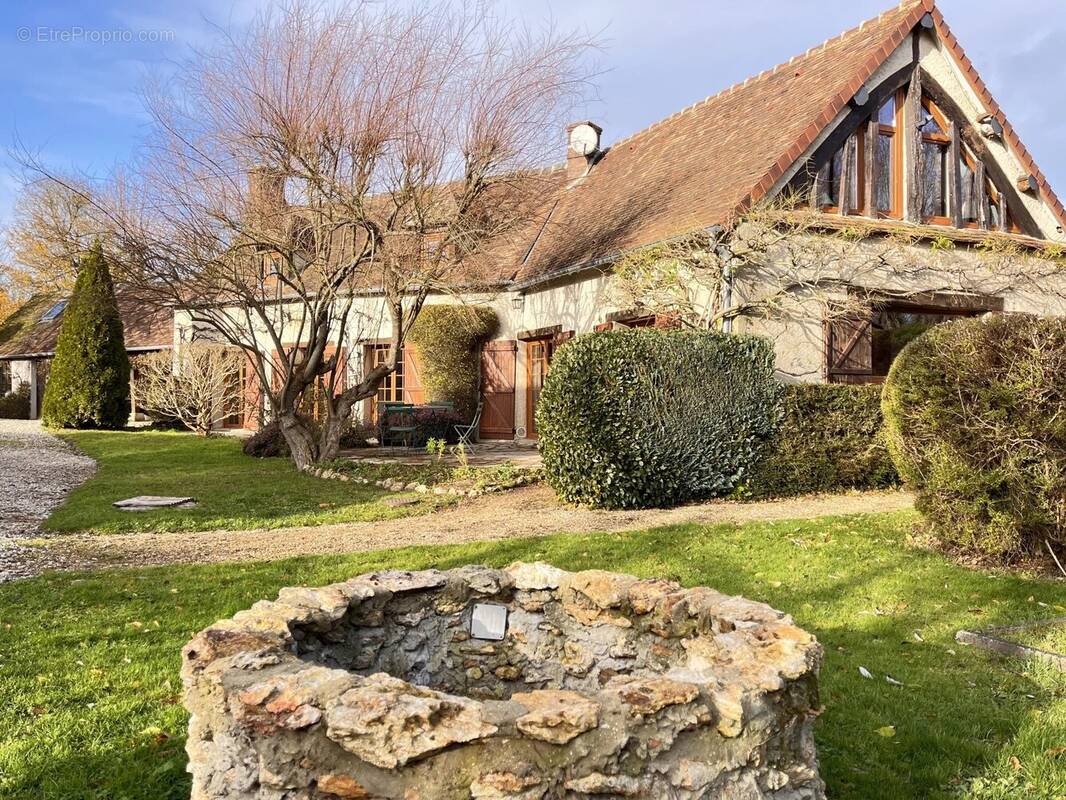 Maison à LA HAUTEVILLE