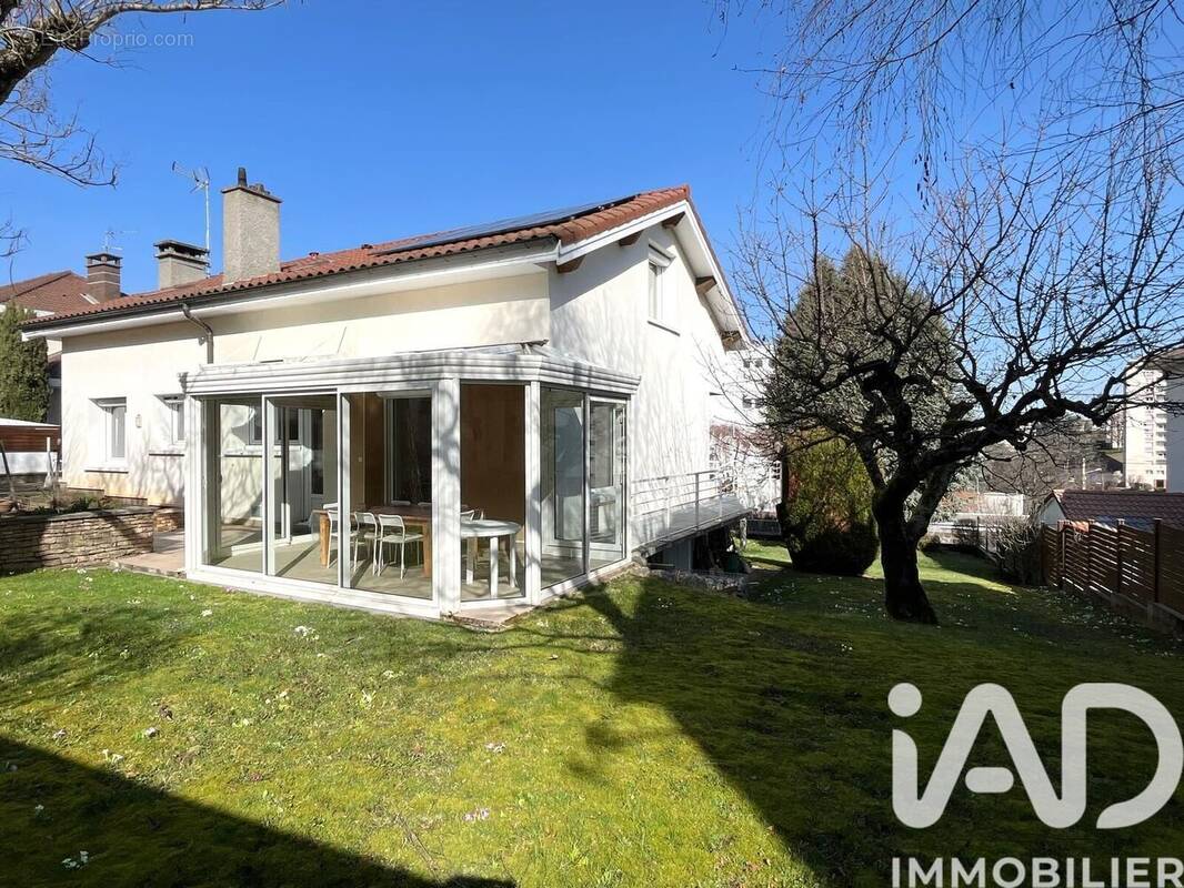 Photo 1 - Maison à SAINT-ETIENNE