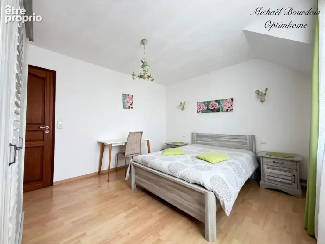  Maison familiale de caractère 190 m2 – 5 chambres – Environnement calme – Proche centre de La Flèche - photo 16