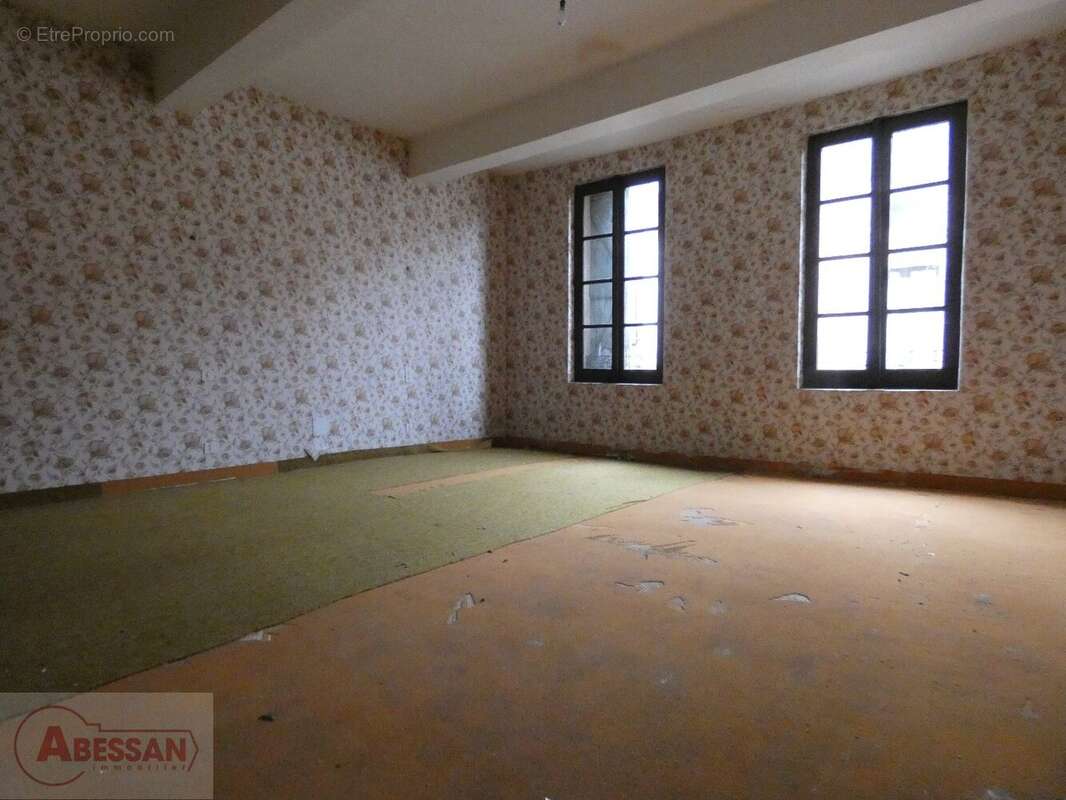 Maison à Cordes-Sur-Ciel  - photo 9