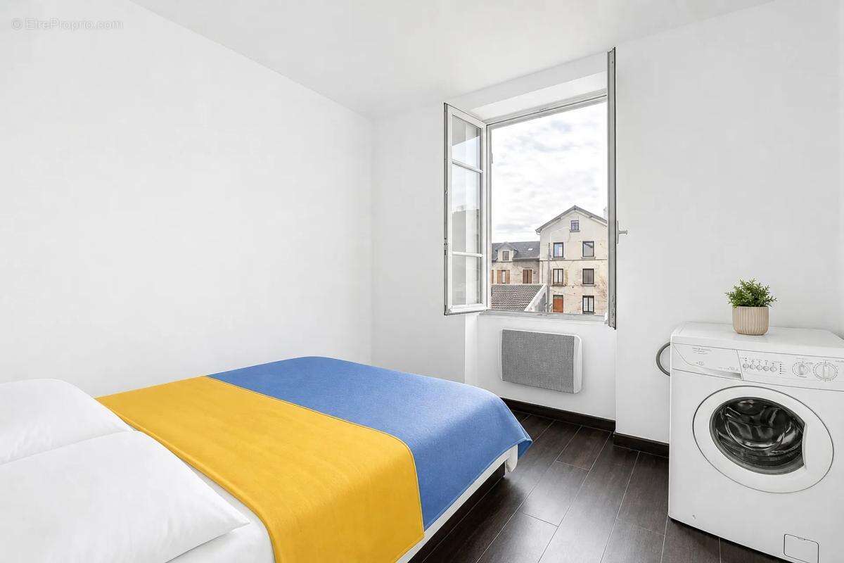 Appartement à NIVOLAS-VERMELLE