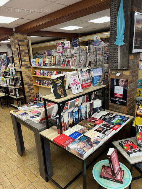 Photo 3 - Commerce à RUE