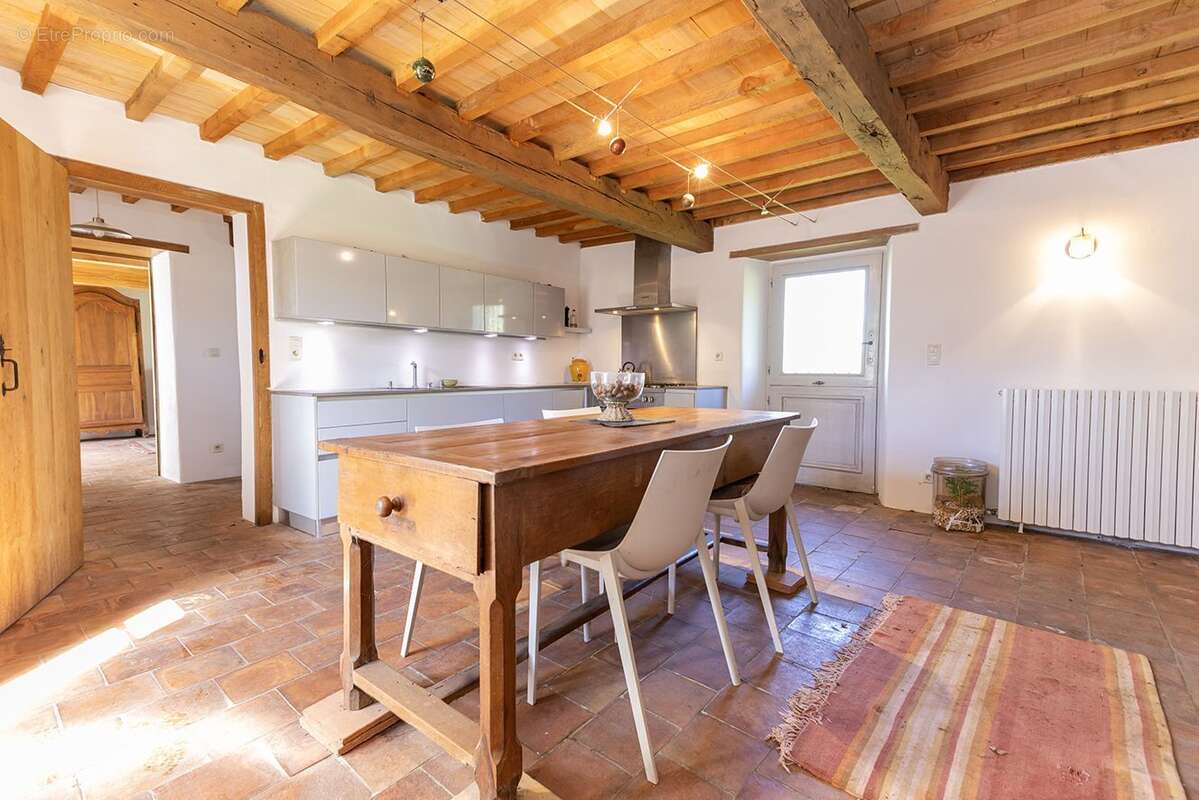 Maison à ESPECHE