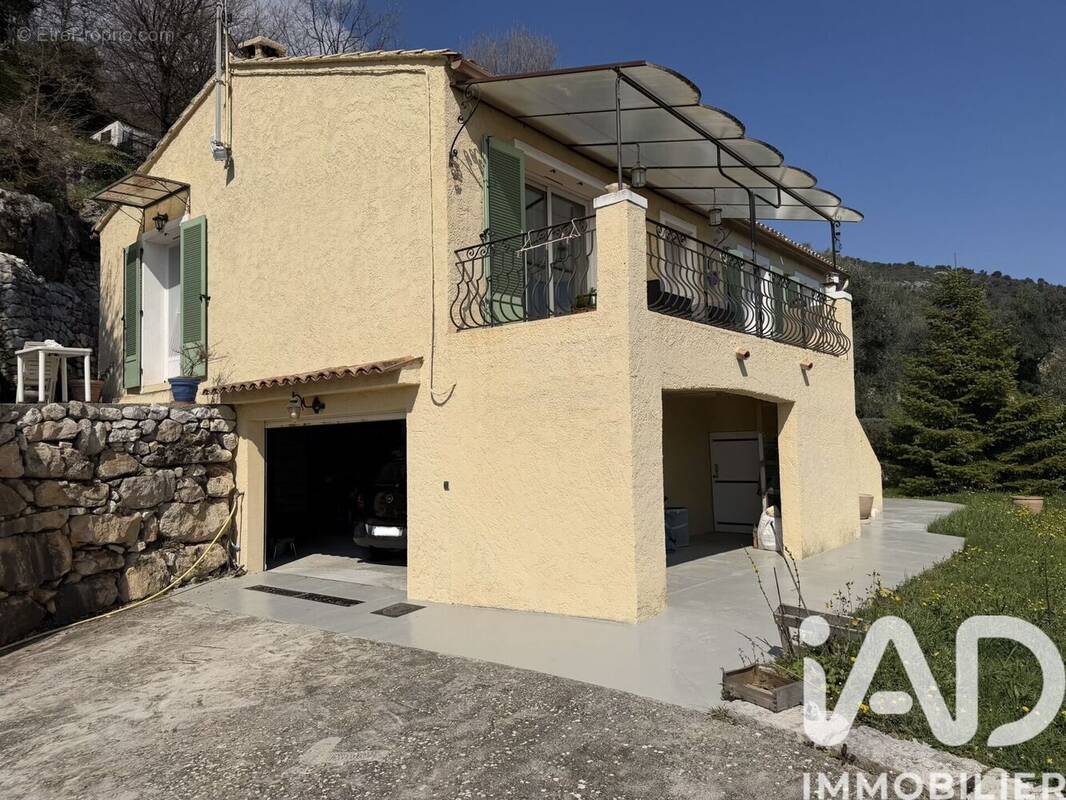 Photo 1 - Maison à CARROS