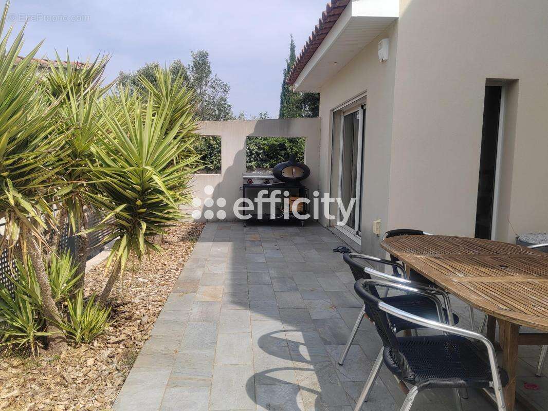 Maison à ROCHEFORT-DU-GARD