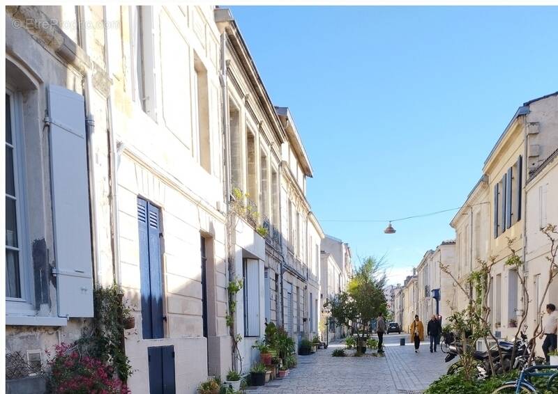 Appartement à BORDEAUX