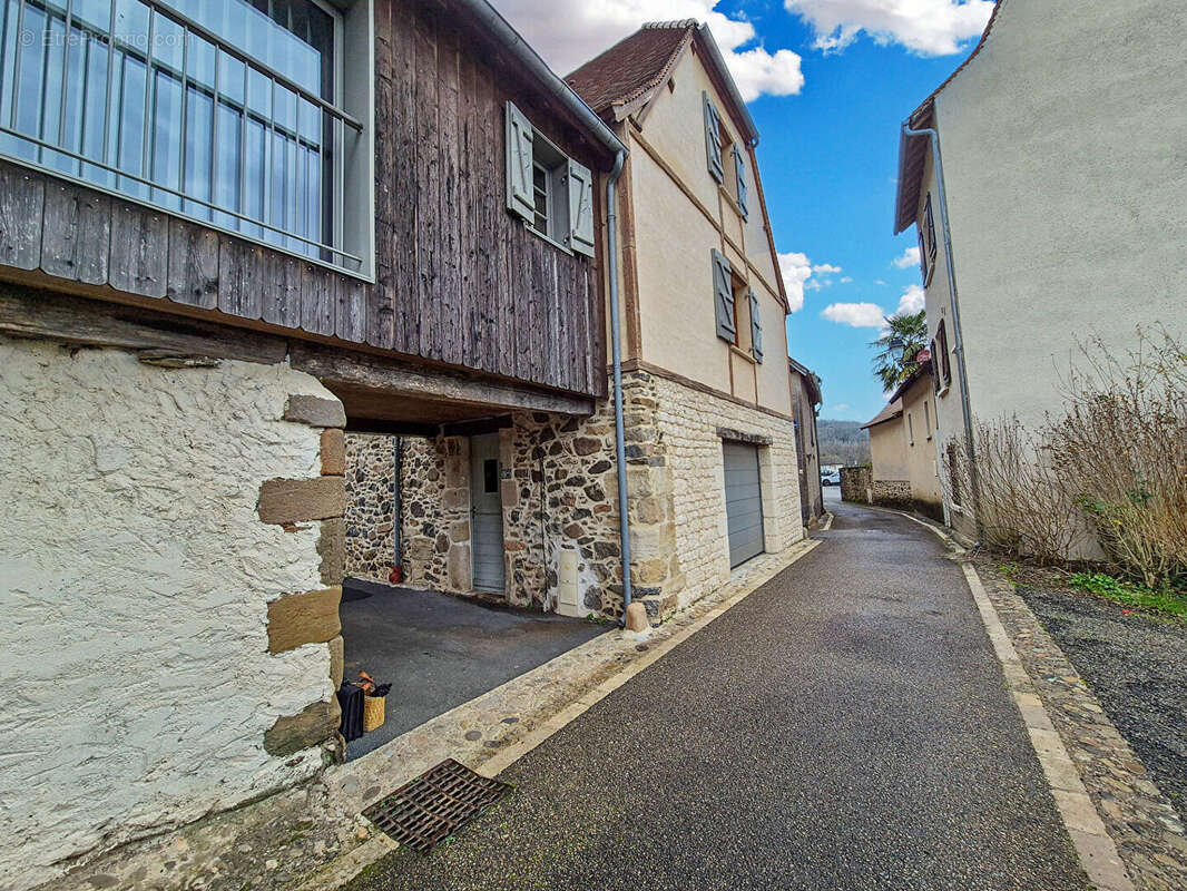 Maison à BEAULIEU-SUR-DORDOGNE