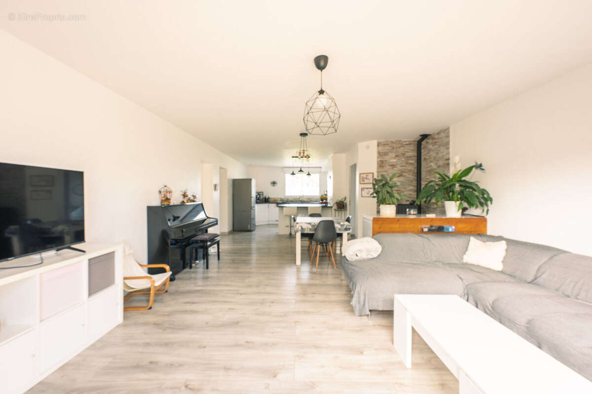 Maison 203 m² à Saint-Jean-De-Marsacq  - photo 3