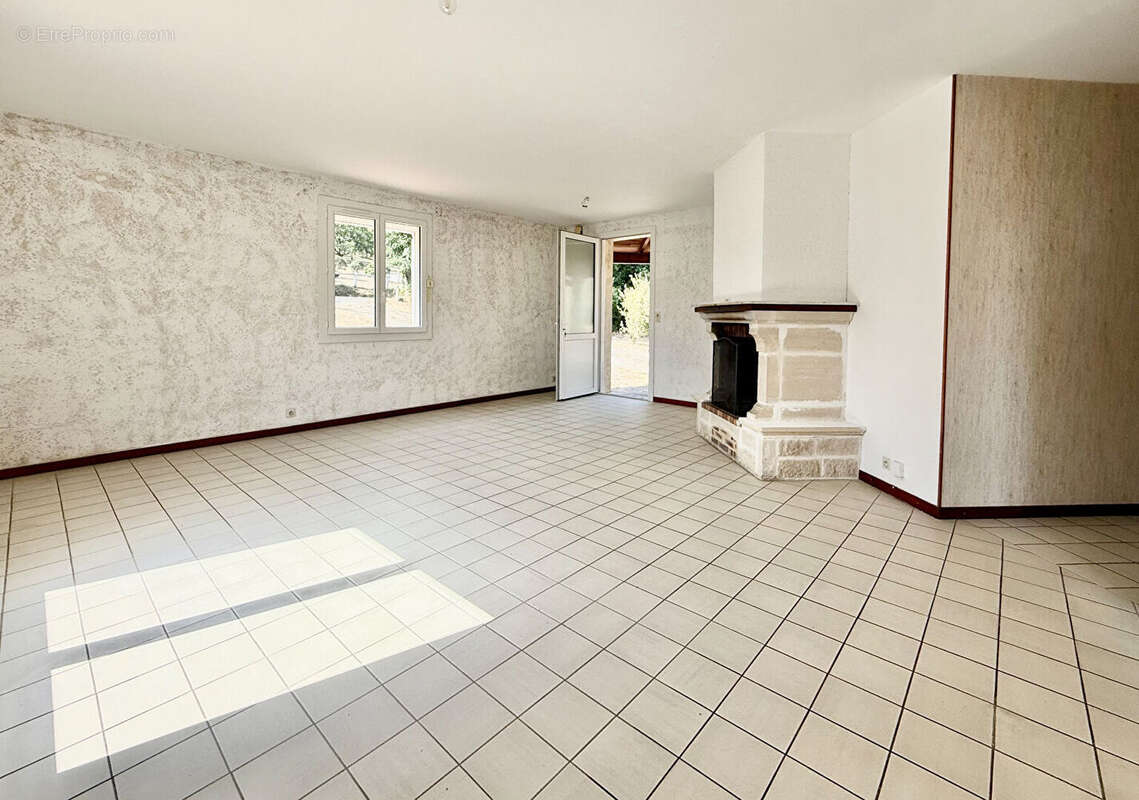 Maison à SAINT-GERMAIN-DU-BEL-AIR