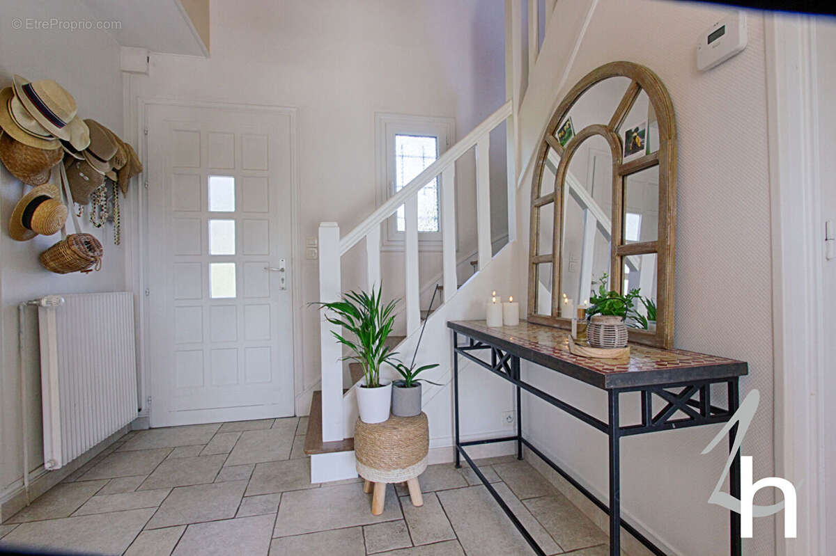 Maison à BRETTEVILLE-SUR-ODON