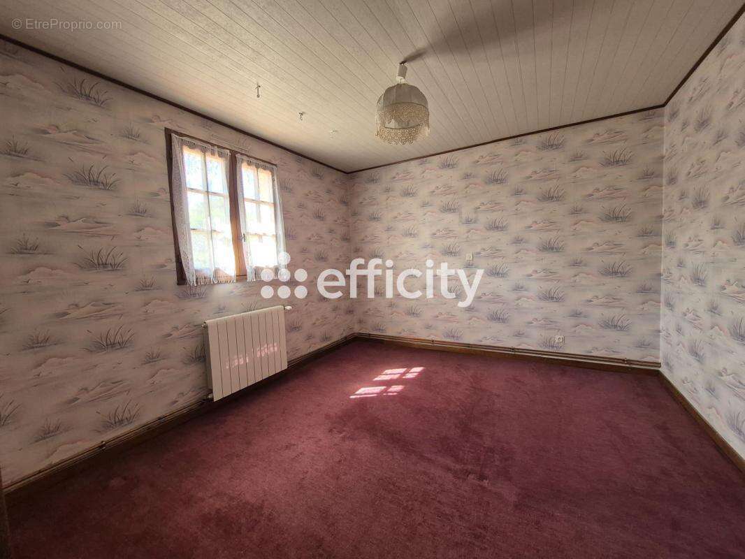 Maison 132 m² à Chabrac  - photo 9
