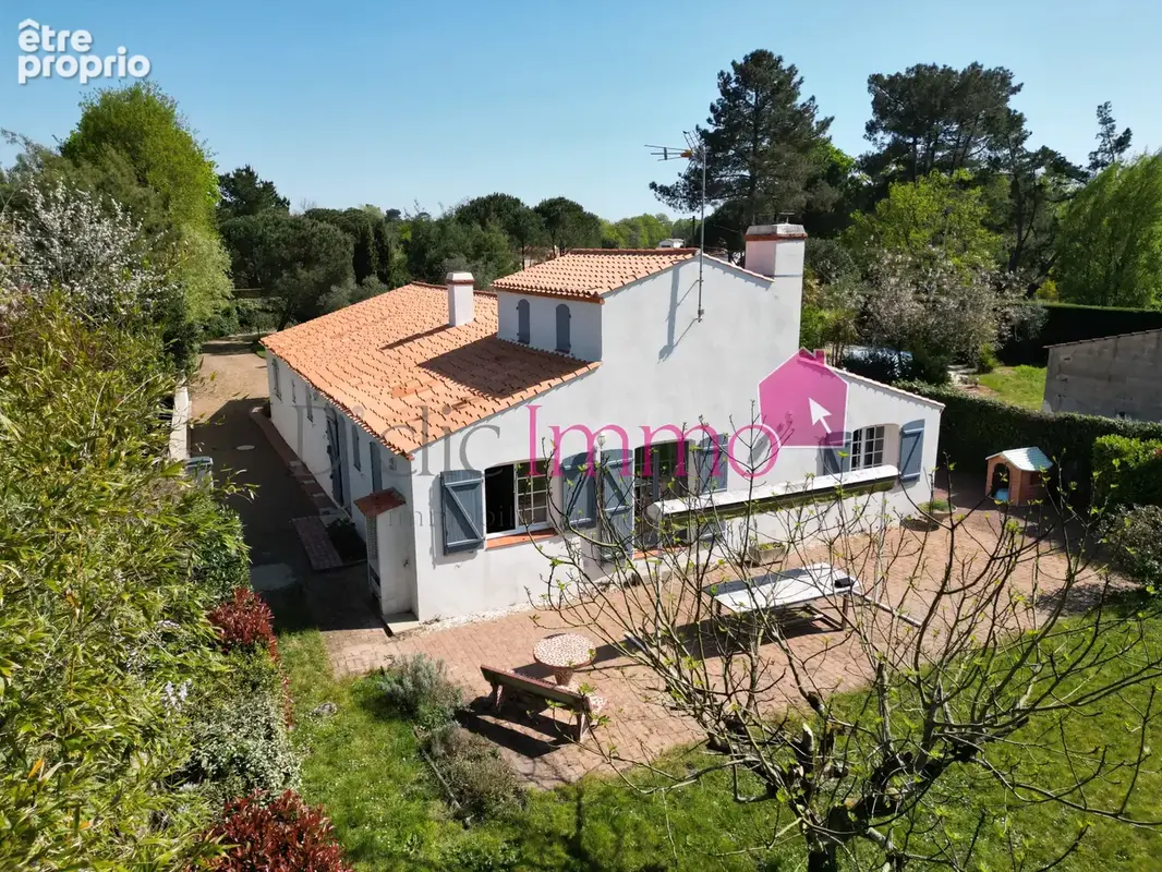 Photo Maison à Soullans au prix de 298 400€