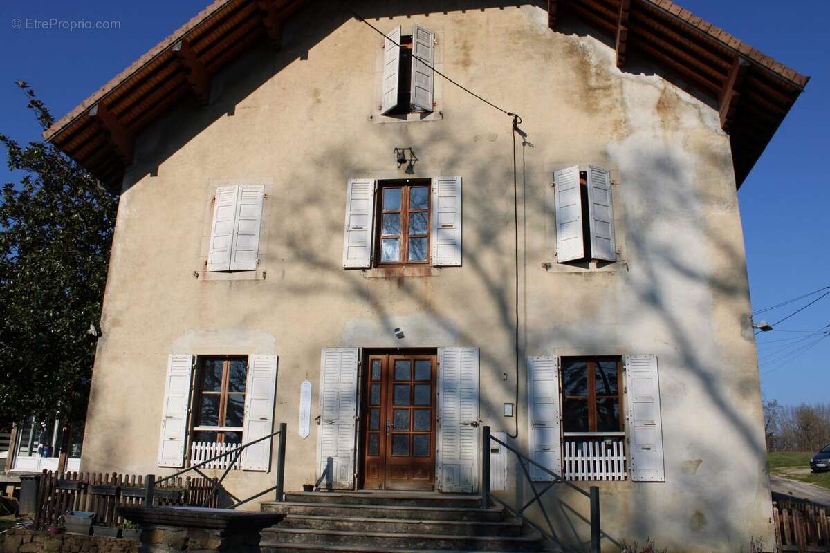 Maison à LONS-LE-SAUNIER