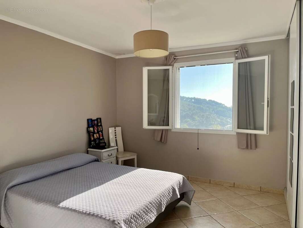 Maison à SOLLIES-TOUCAS